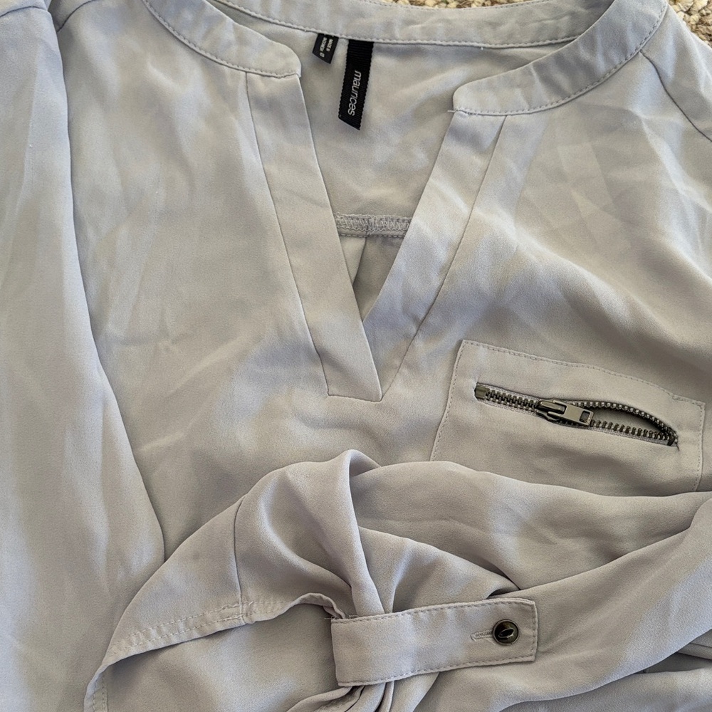Women’s Blouse Bundle - Picture 16 of 16